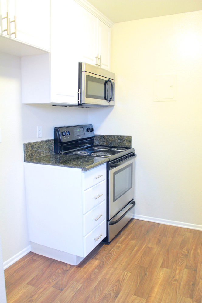 This image is the visual representation of Studio apartment 6 in Huntington Creek Apartments.